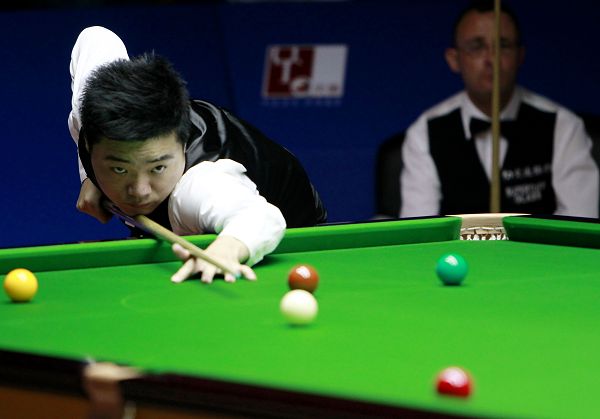 球的战术发 球的战术发