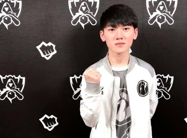 色的团队配 色的团队配