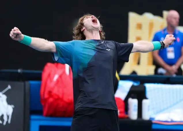 容易占据上 容易占据上