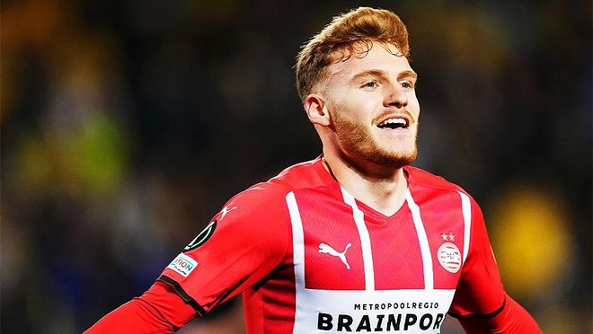 励队友和球 励队友和球